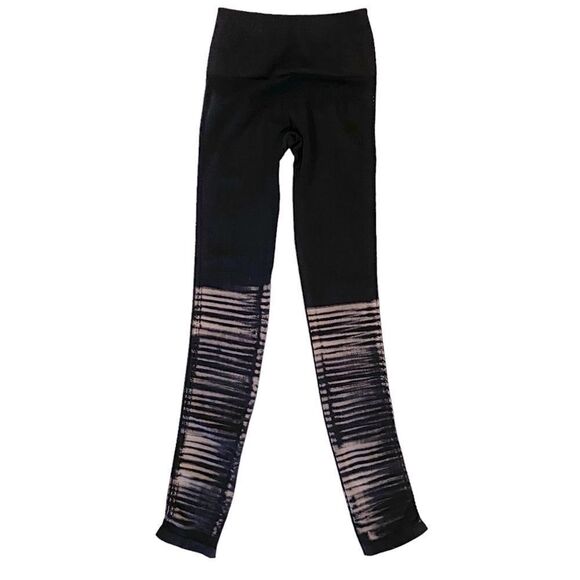 Free People Movement Washed Barely There Black Tie Dye Leggings Sz XS/S NWOT - Picture 7 of 16